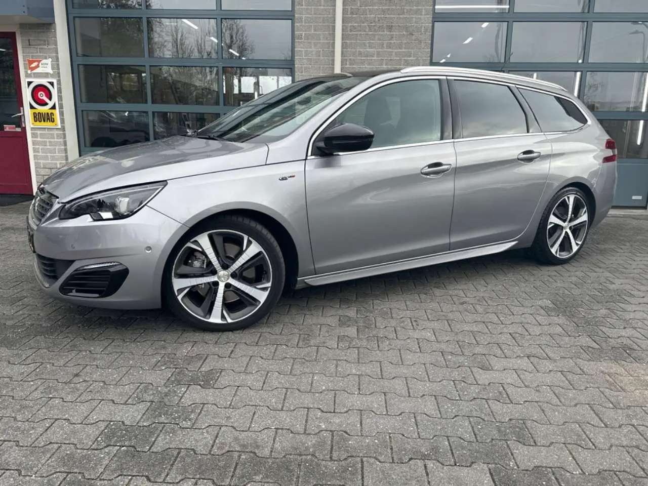 Photo 1 : Peugeot 308 2016 Diesel