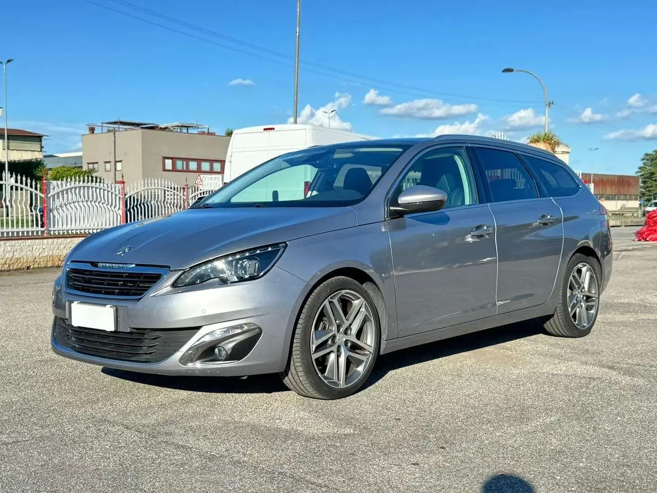 Photo 1 : Peugeot 308 2015 Diesel