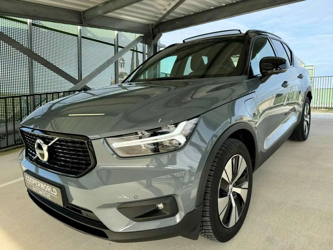 Photo 1 : Volvo Xc40 2021 Hybride