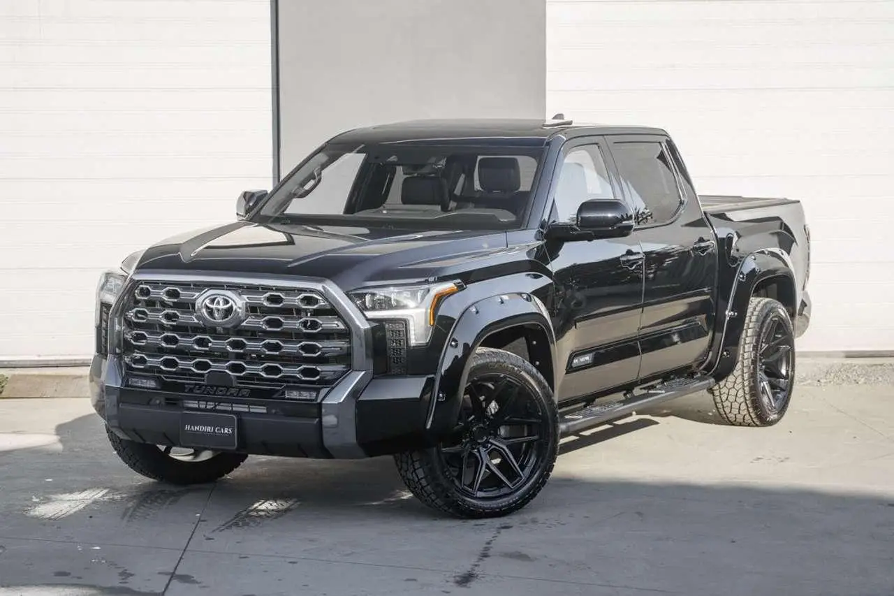 Photo 1 : Toyota Tundra 2024 Essence