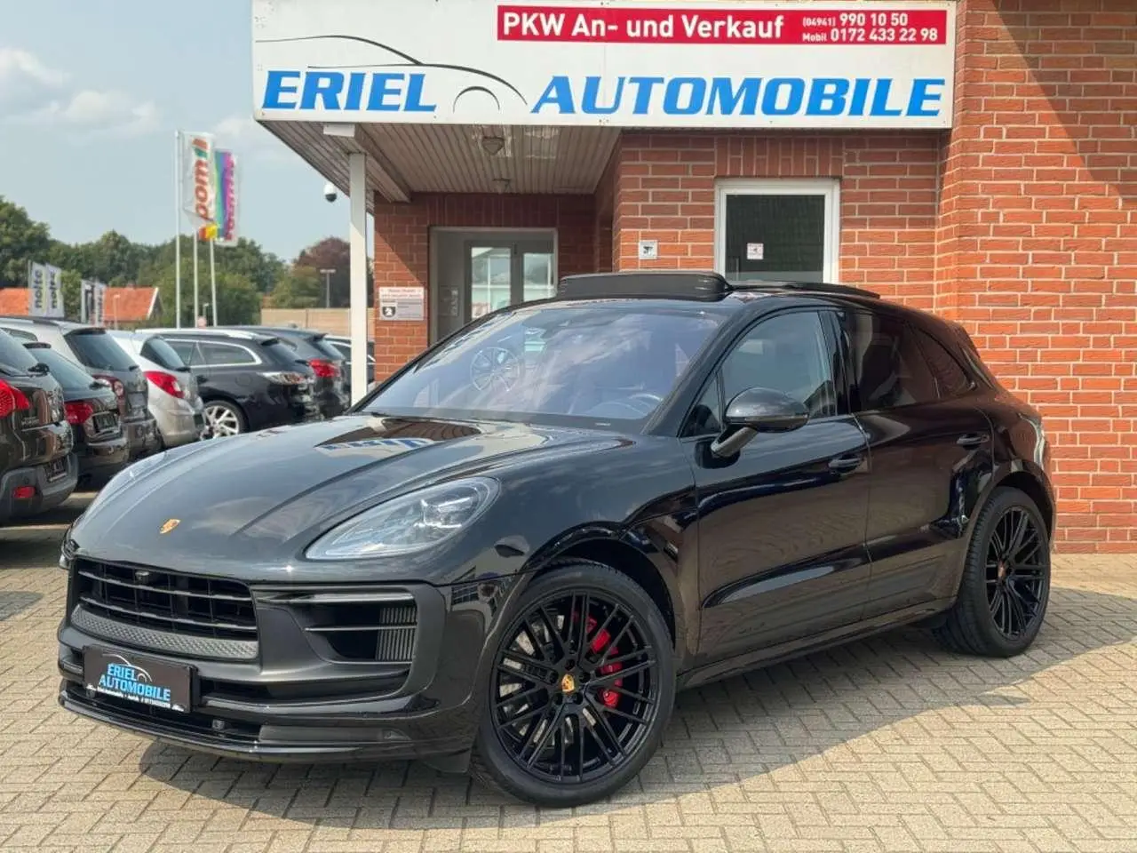 Photo 1 : Porsche Macan 2022 Petrol