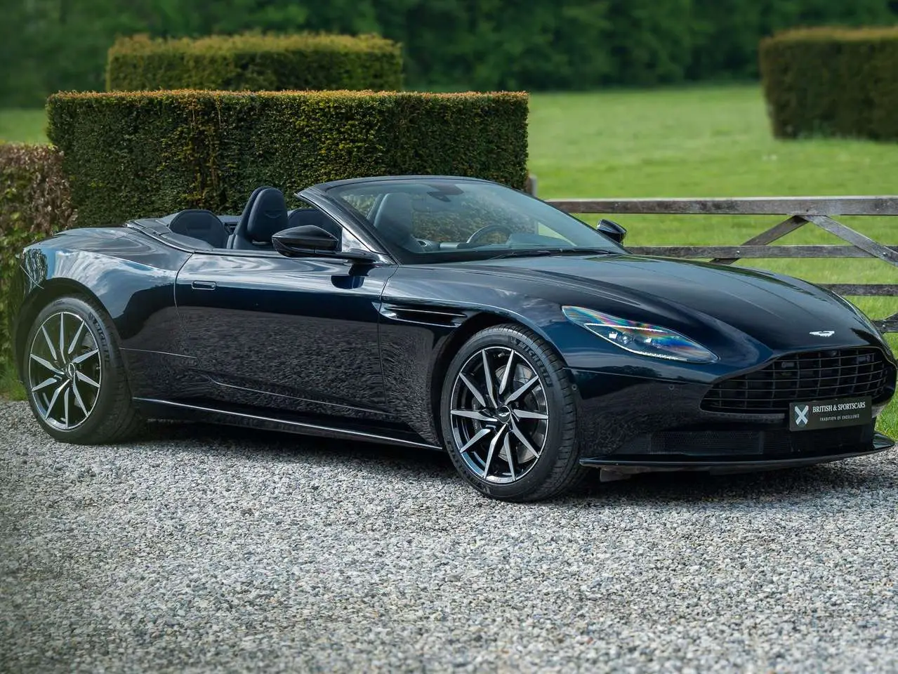 Photo 1 : Aston Martin Db11 2018 Essence