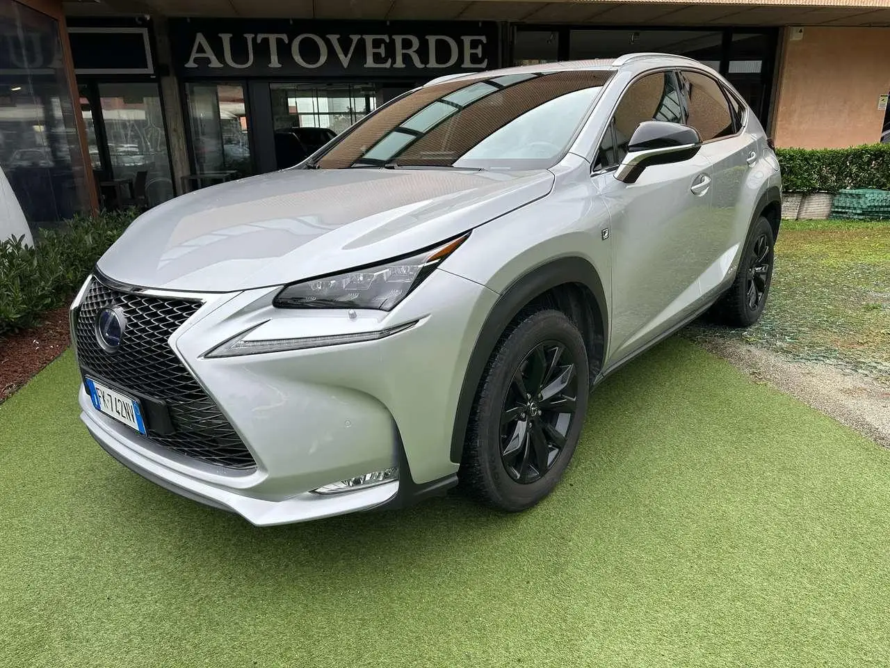 Photo 1 : Lexus Nx 2017 Hybrid