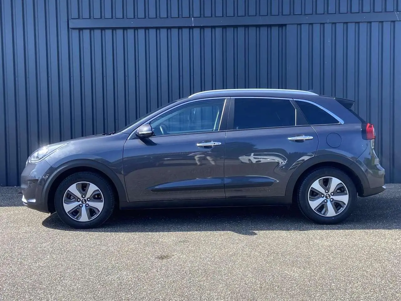 Photo 1 : Kia Niro 2016 Hybride