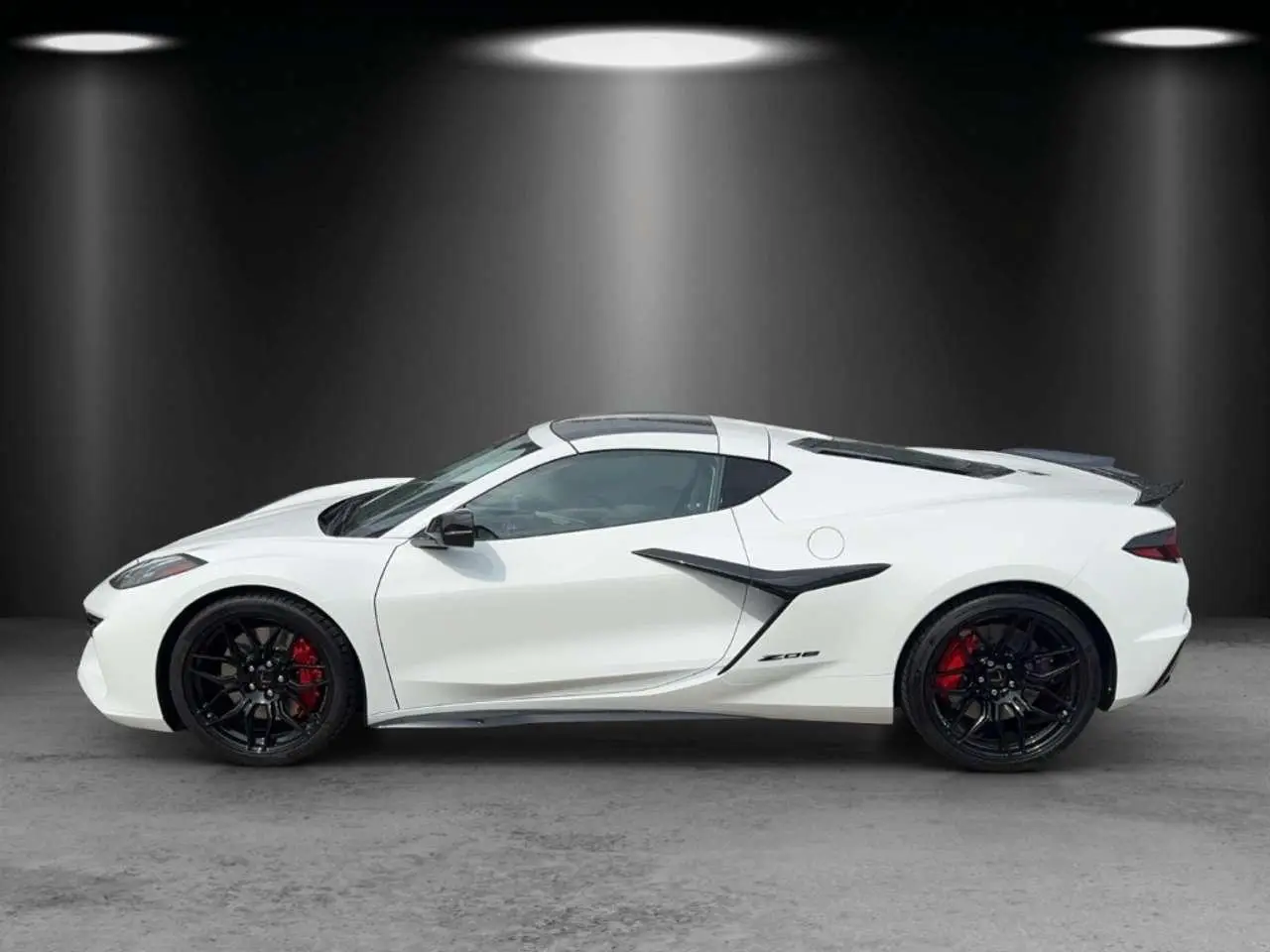 Photo 1 : Corvette C8 2024 Petrol