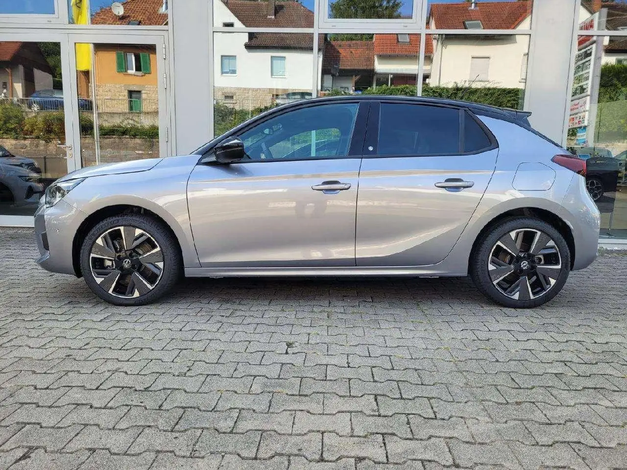 Photo 1 : Opel Corsa 2023 Électrique