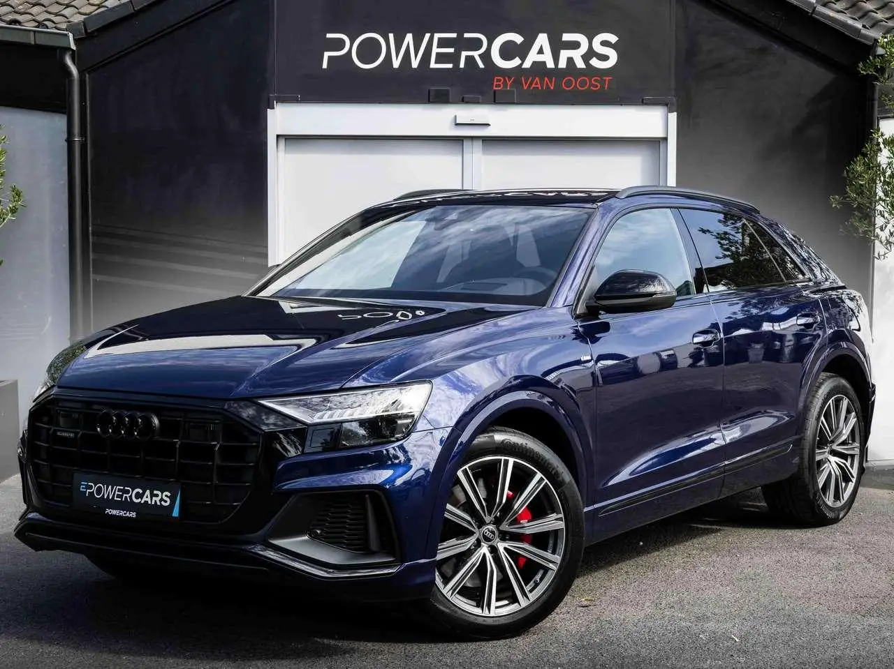 Photo 1 : Audi Q8 2023 Hybrid