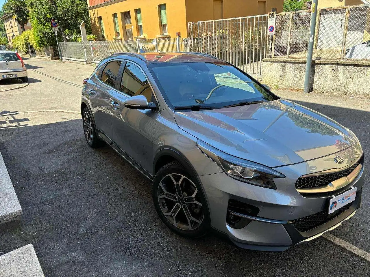 Photo 1 : Kia Xceed 2020 Hybrid