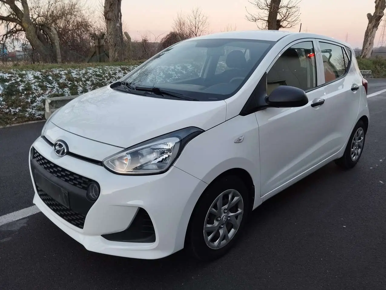 Photo 1 : Hyundai I10 2019 Essence