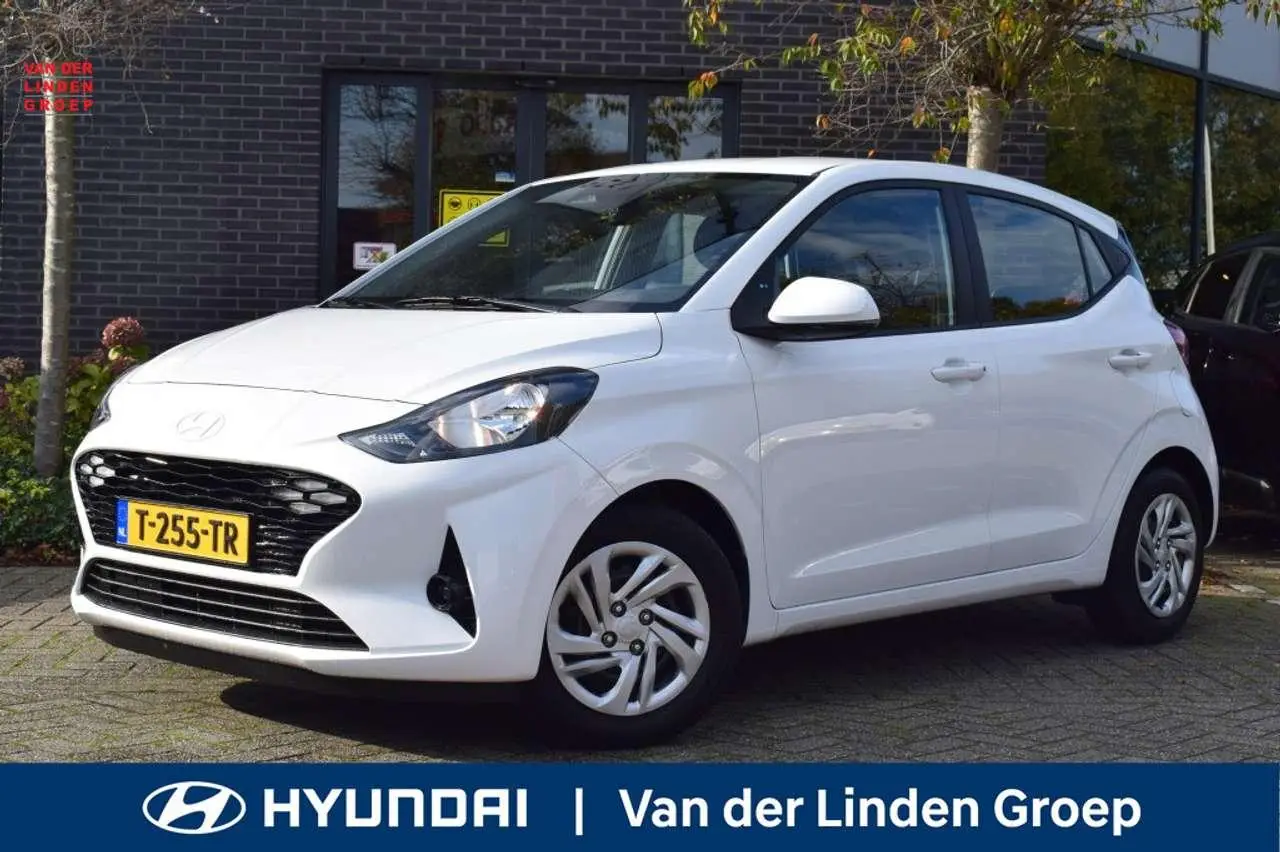 Photo 1 : Hyundai I10 2023 Petrol