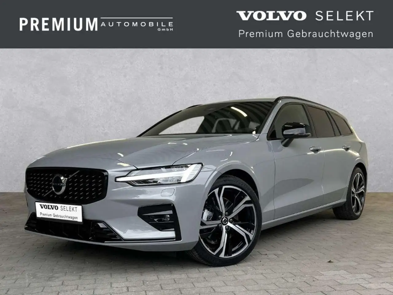 Photo 1 : Volvo V60 2024 Essence