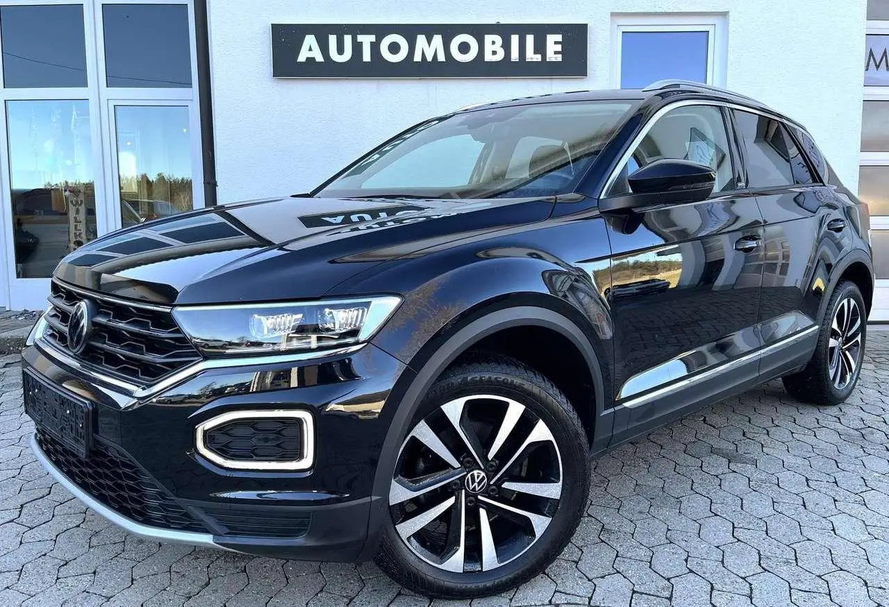 Photo 1 : Volkswagen T-roc 2021 Essence