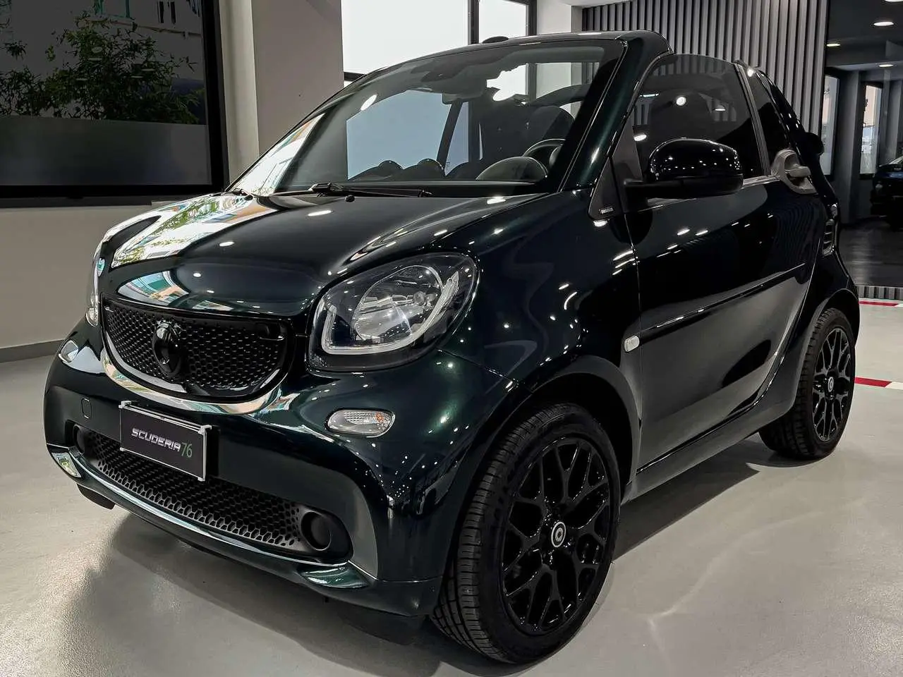 Photo 1 : Smart Fortwo 2017 Petrol