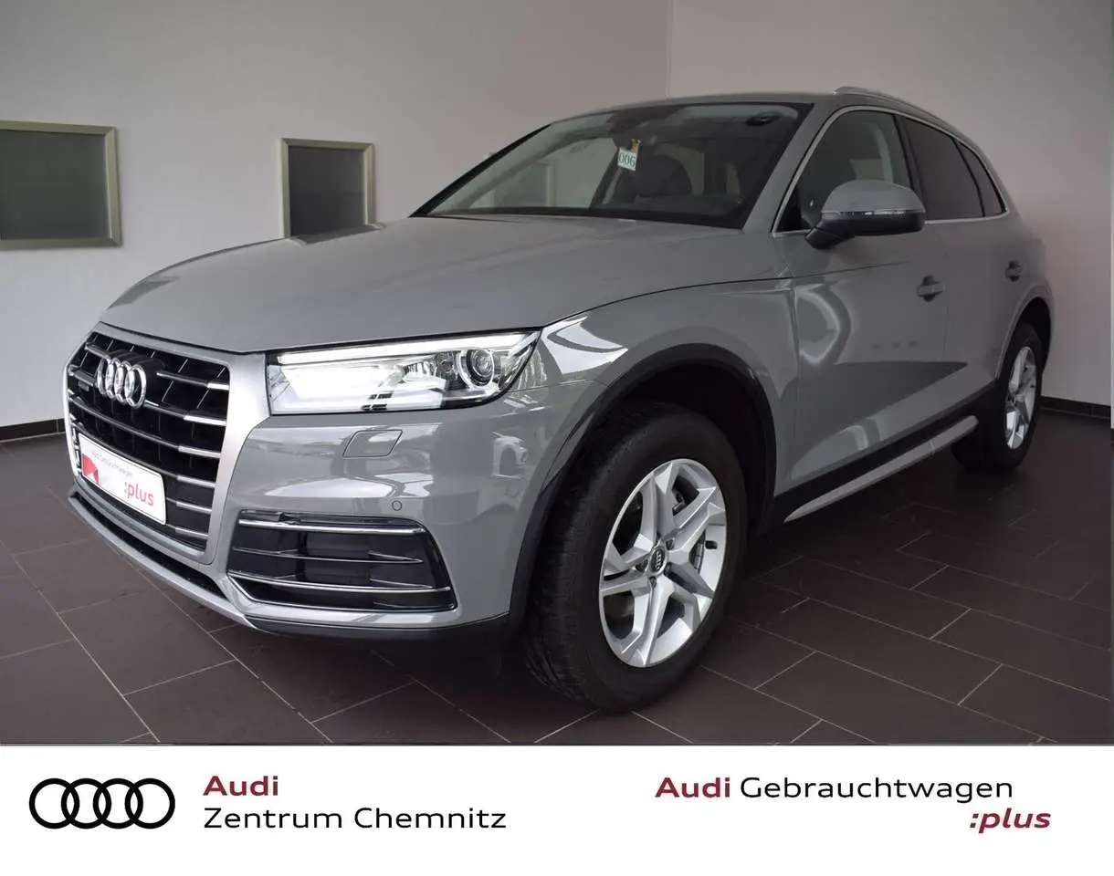 Photo 1 : Audi Q5 2020 Diesel