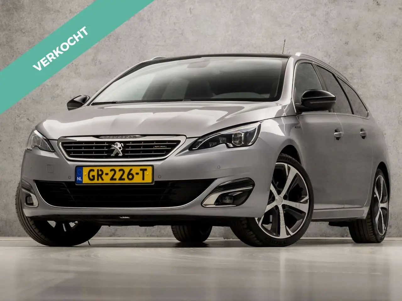 Photo 1 : Peugeot 308 2016 Essence