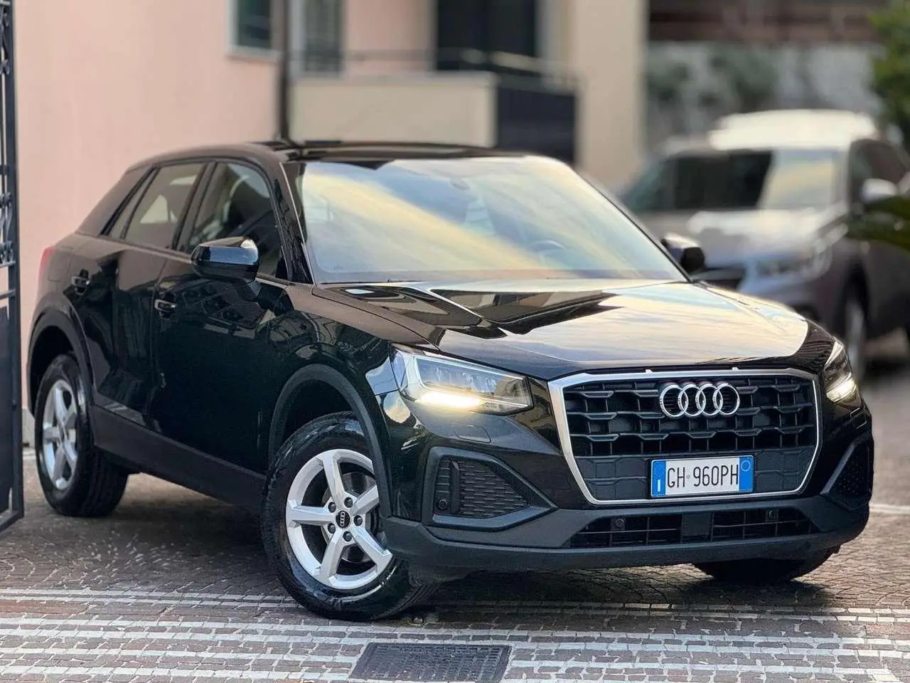 Photo 1 : Audi Q2 2021 Diesel