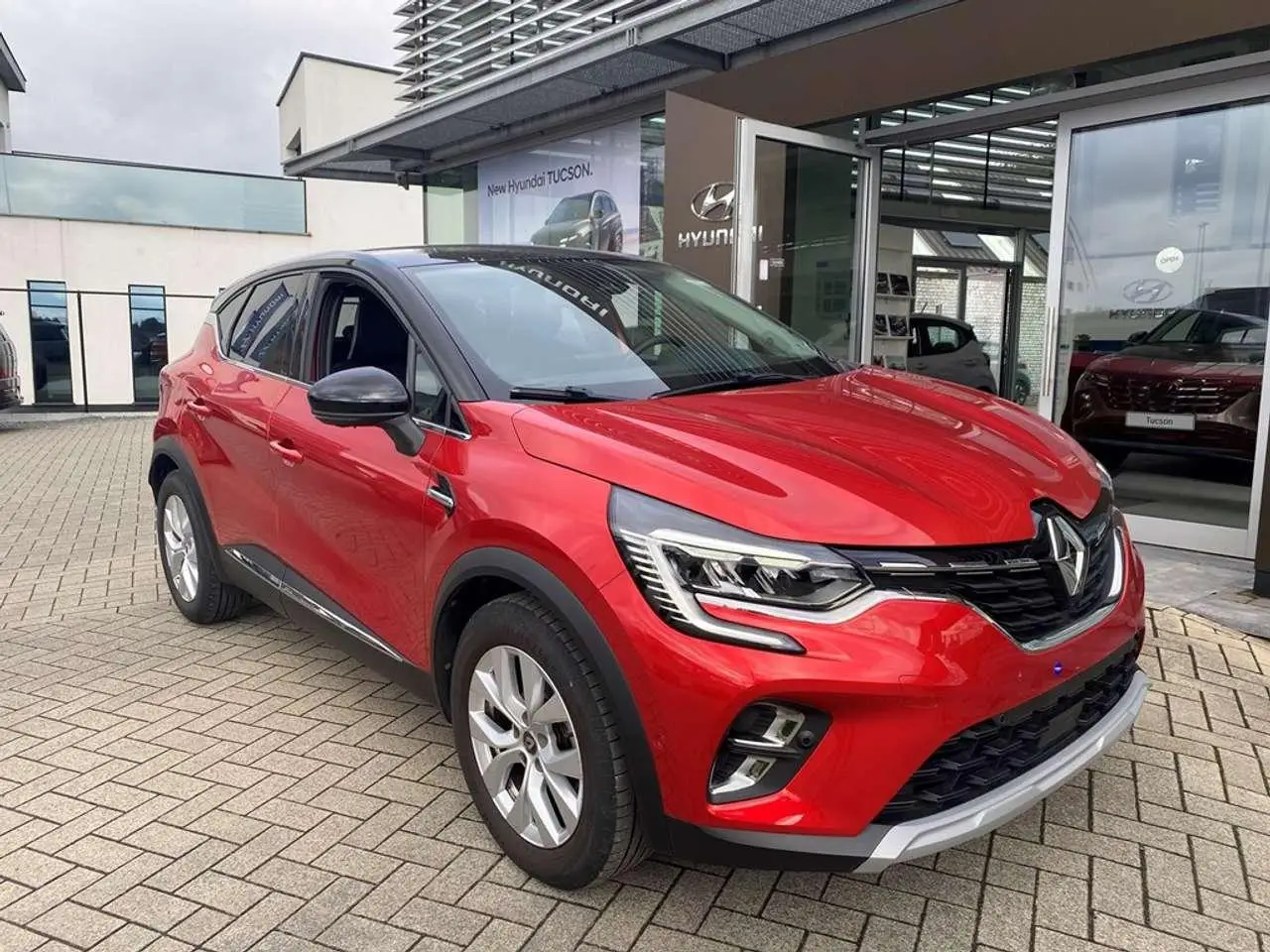 Photo 1 : Renault Captur 2021 Essence