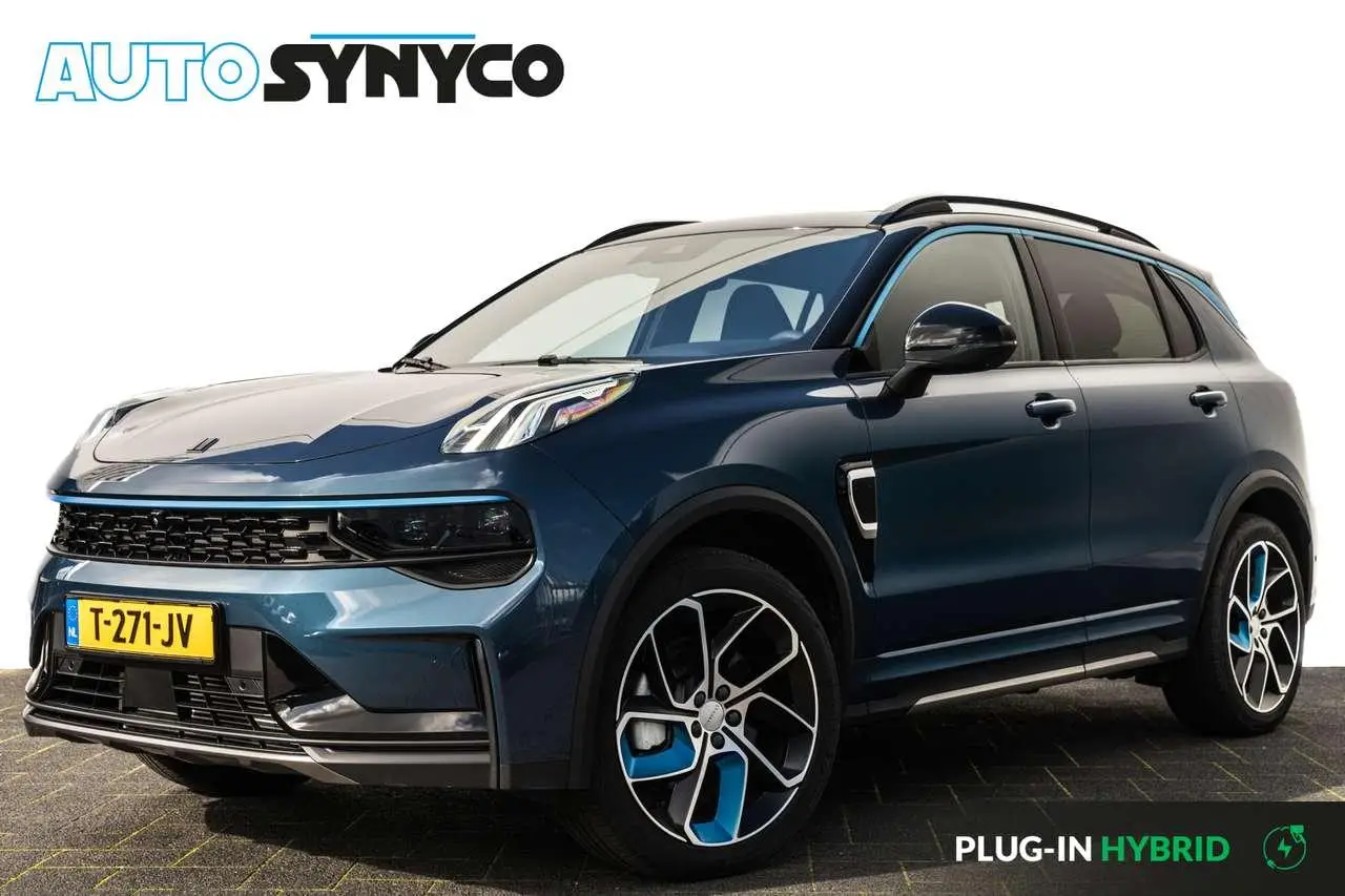 Photo 1 : Lynk & Co 01 2023 Hybrid