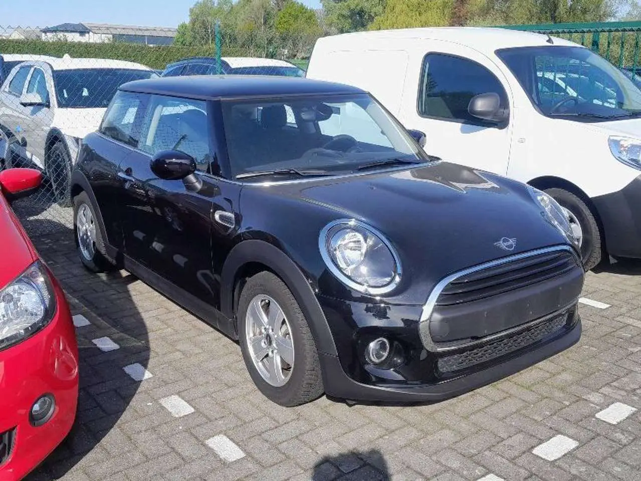 Photo 1 : Mini One 2020 Petrol