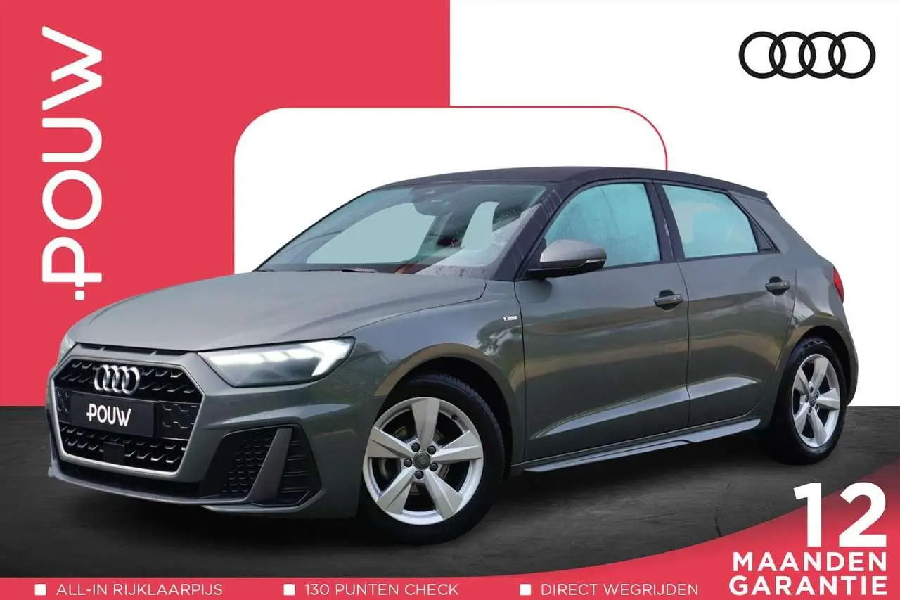 Photo 1 : Audi A1 2019 Essence