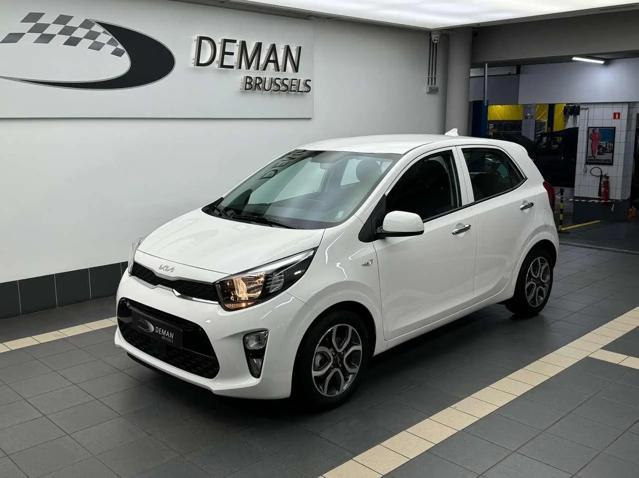 Photo 1 : Kia Picanto 2024 Petrol