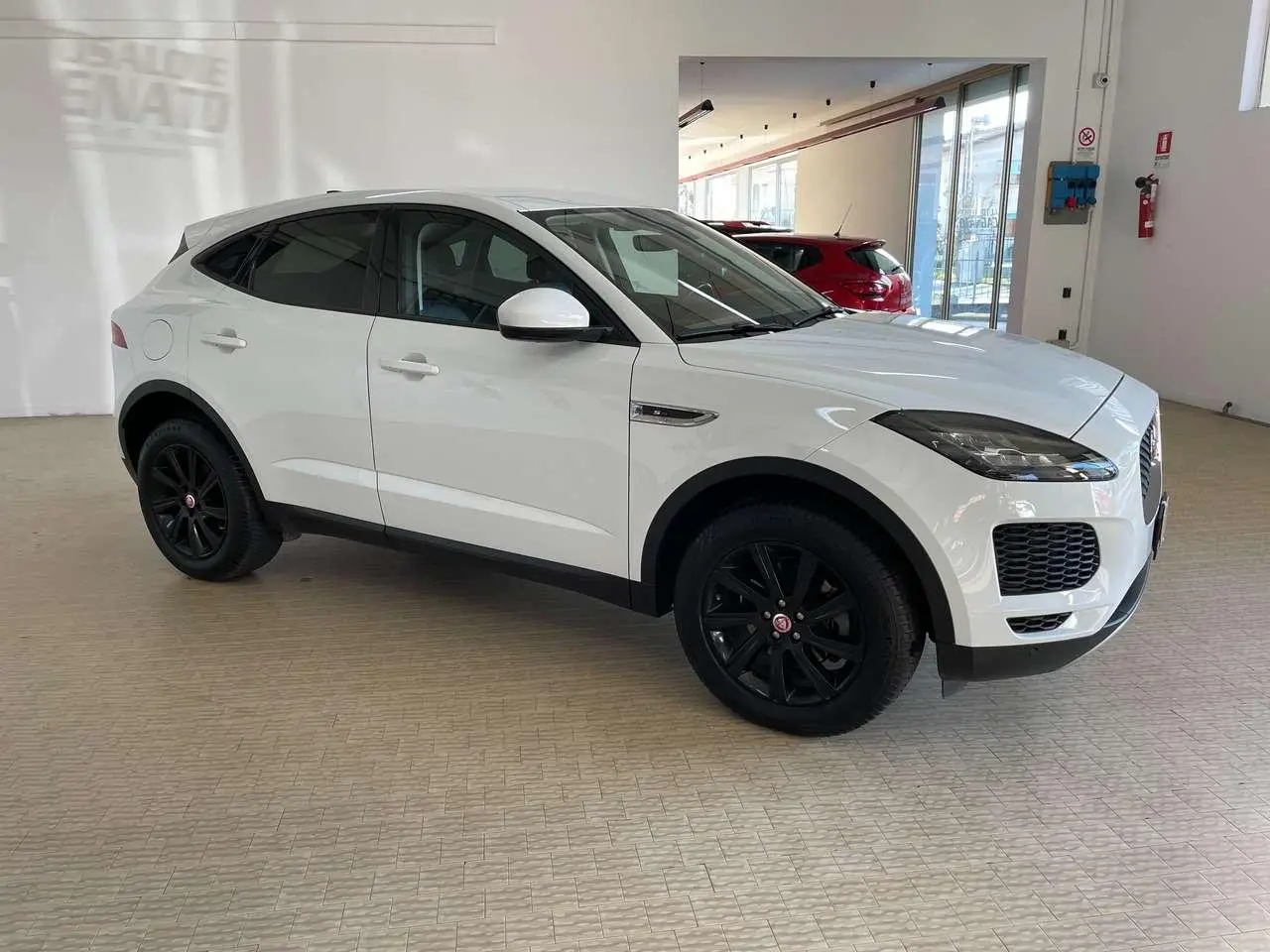 Photo 1 : Jaguar E-pace 2020 Diesel