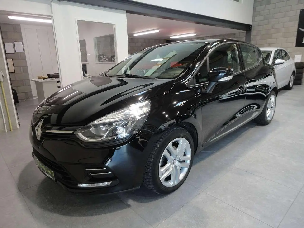 Photo 1 : Renault Clio 2018 Petrol