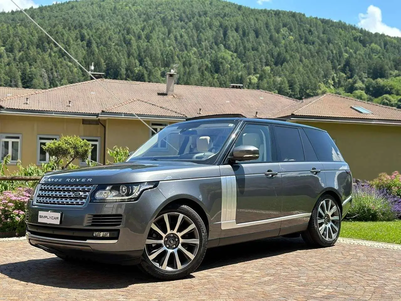 Photo 1 : Land Rover Range Rover 2016 Diesel