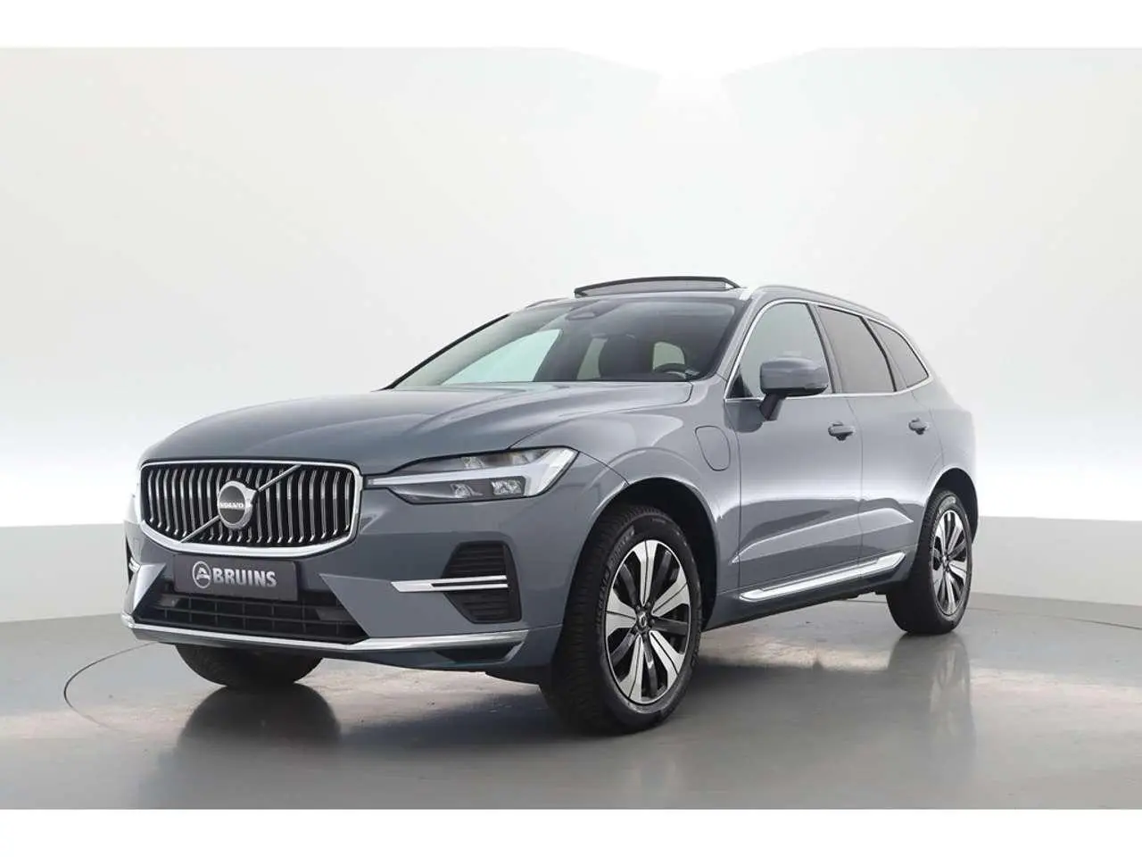 Photo 1 : Volvo Xc60 2023 Hybrid