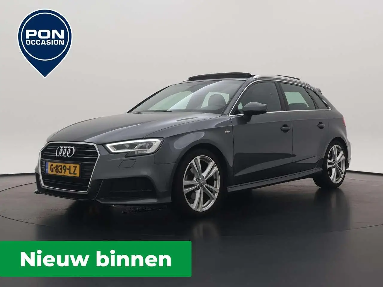 Photo 1 : Audi A3 2019 Petrol