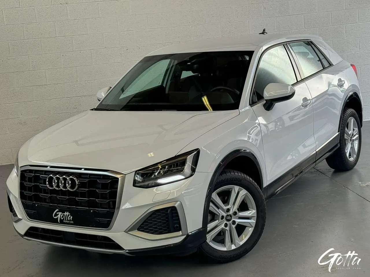 Photo 1 : Audi Q2 2023 Petrol