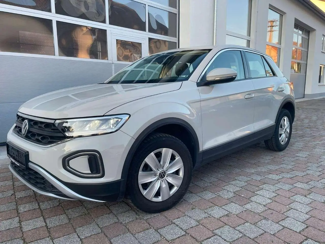 Photo 1 : Volkswagen T-roc 2022 Petrol