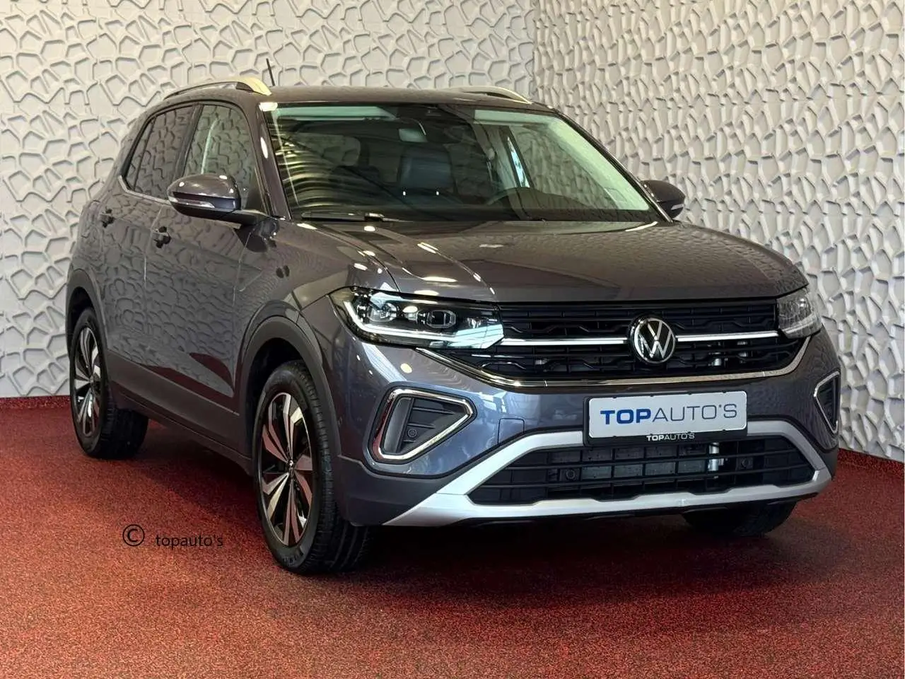 Photo 1 : Volkswagen T-cross 2024 Essence