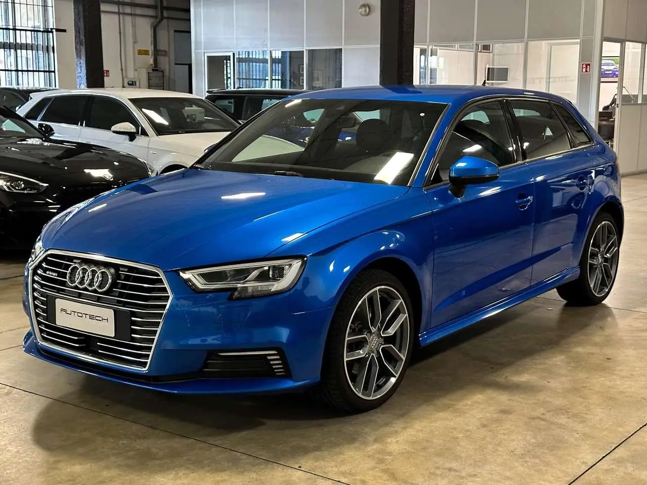 Photo 1 : Audi A3 2020 Hybrid