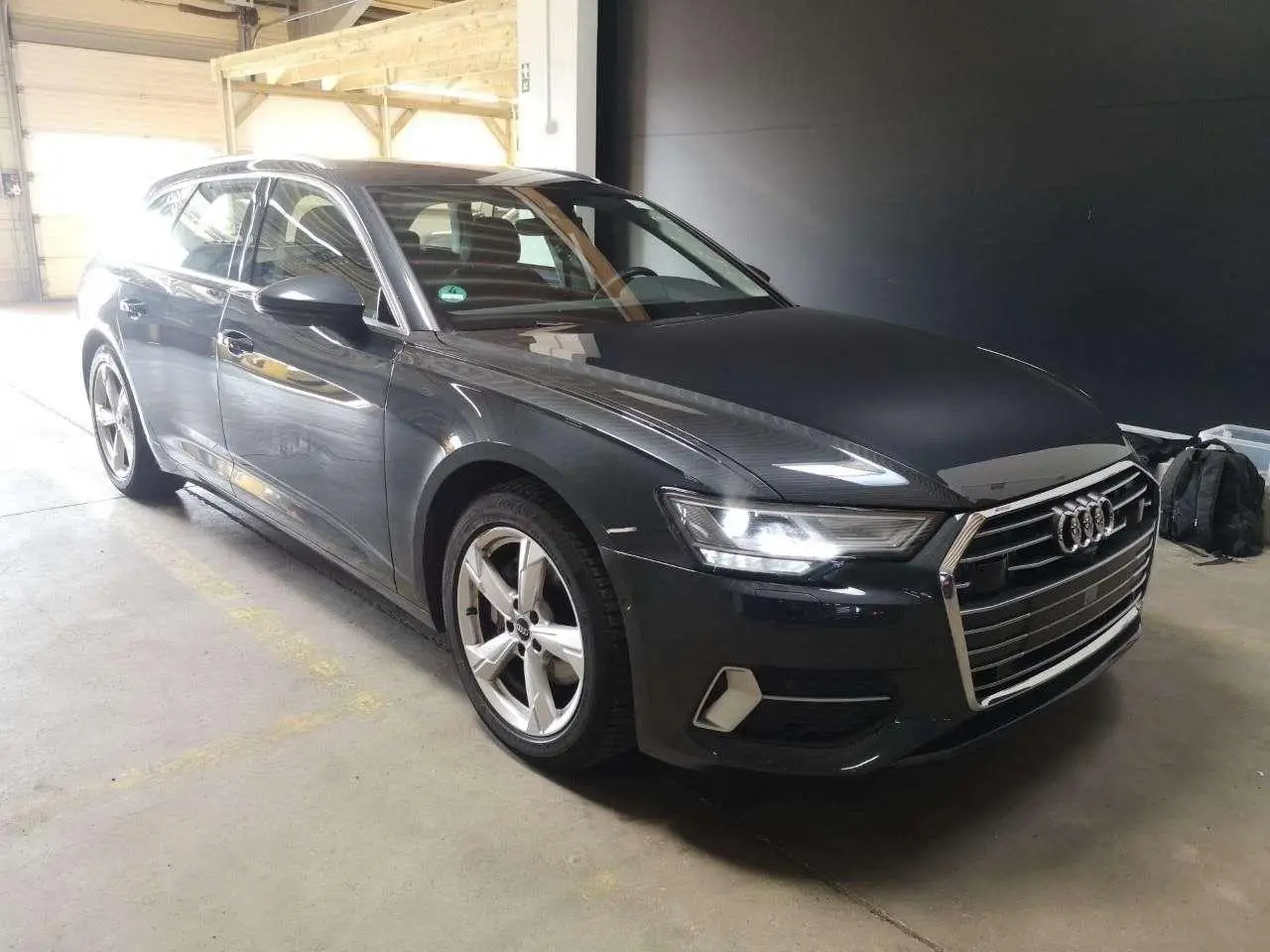 Photo 1 : Audi A6 2022 Diesel