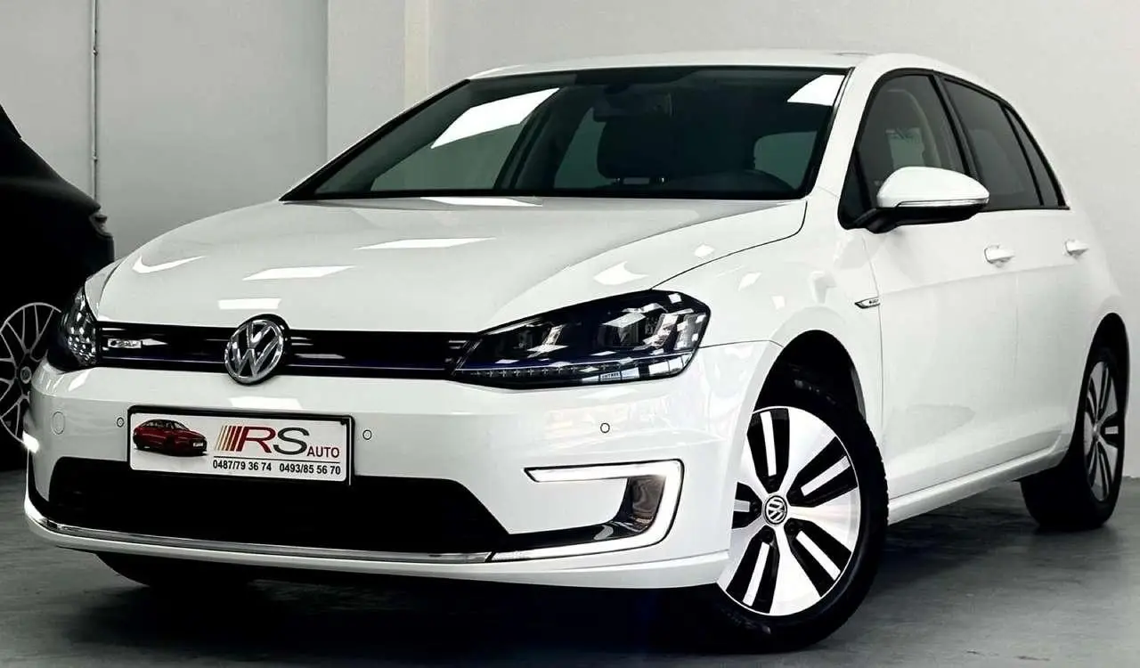 Photo 1 : Volkswagen Golf 2015 Électrique