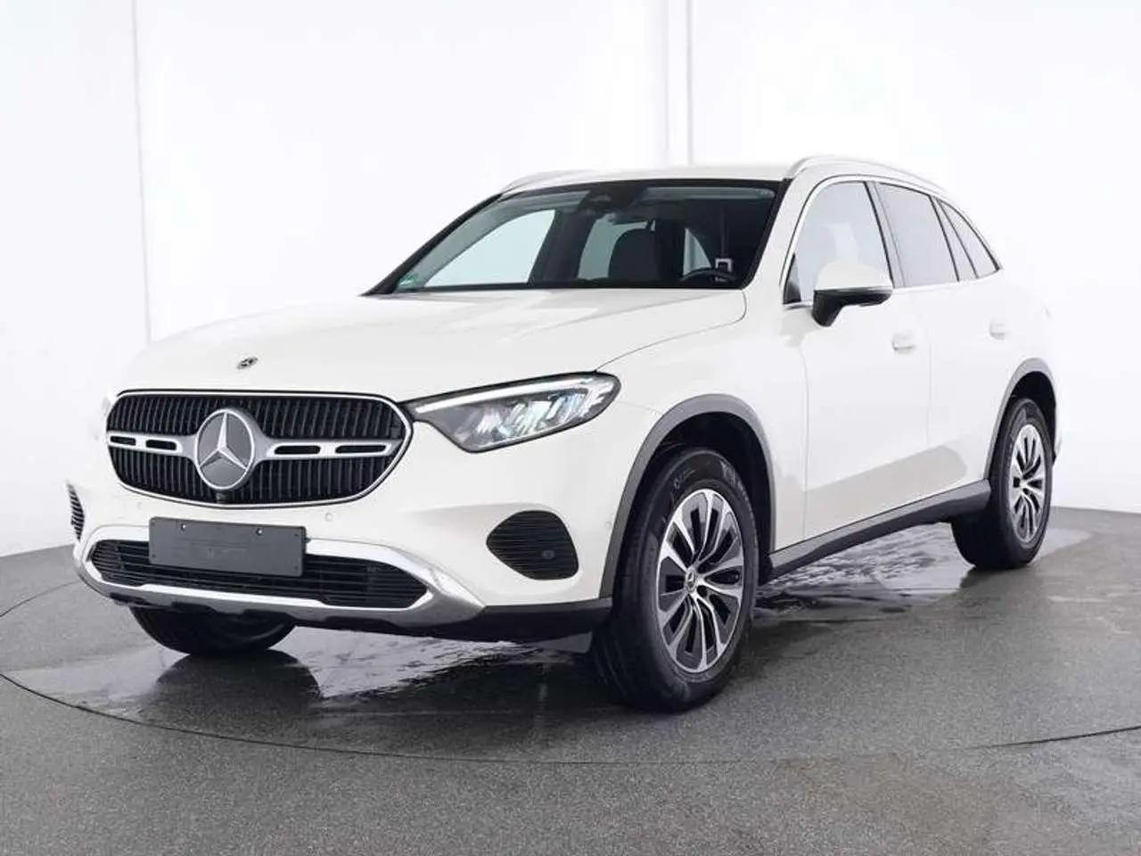 Photo 1 : Mercedes-benz Classe Glc 2023 Petrol