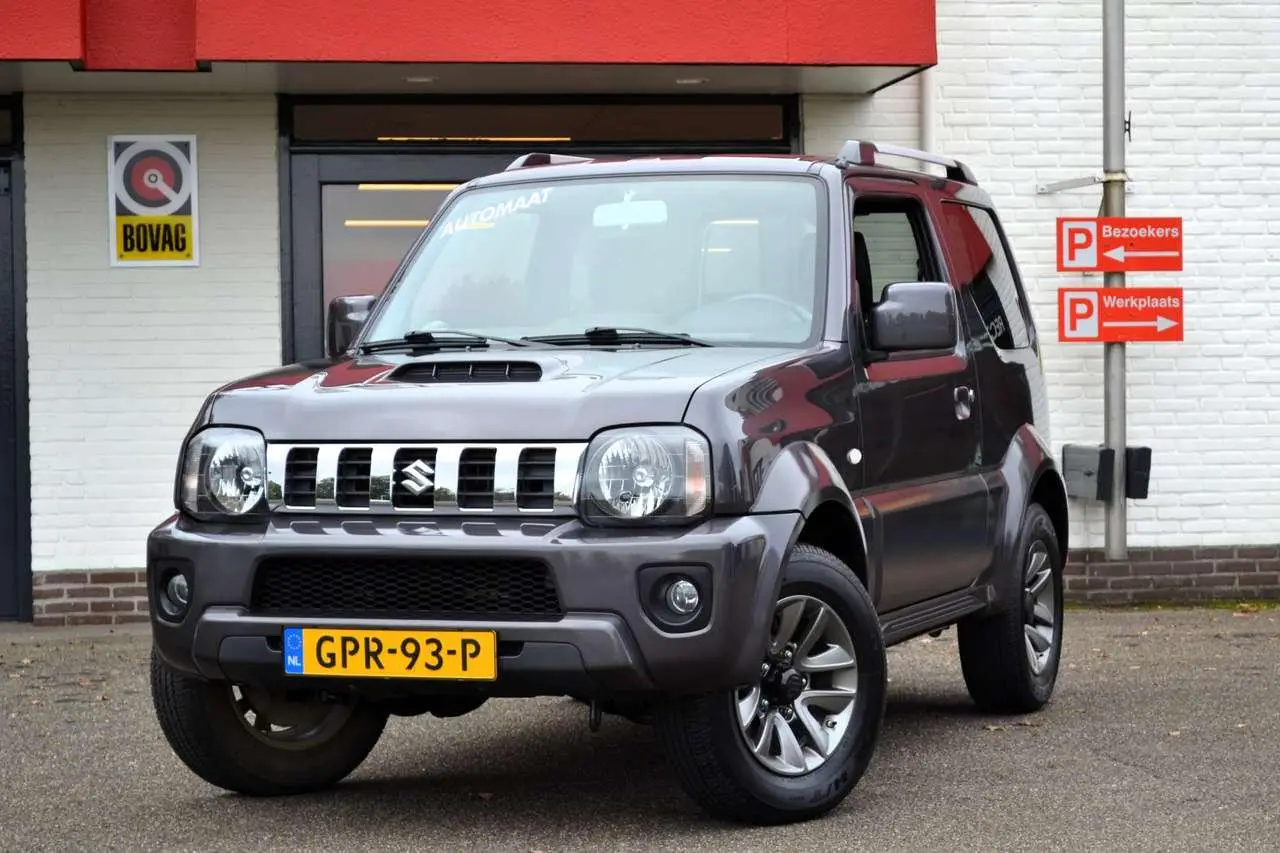 Photo 1 : Suzuki Jimny 2016 Petrol