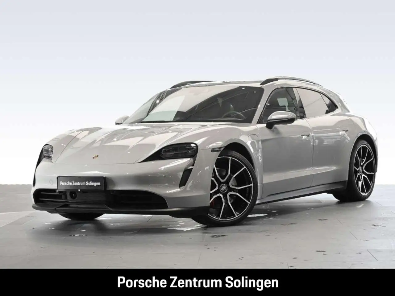 Photo 1 : Porsche Taycan 2023 Electric