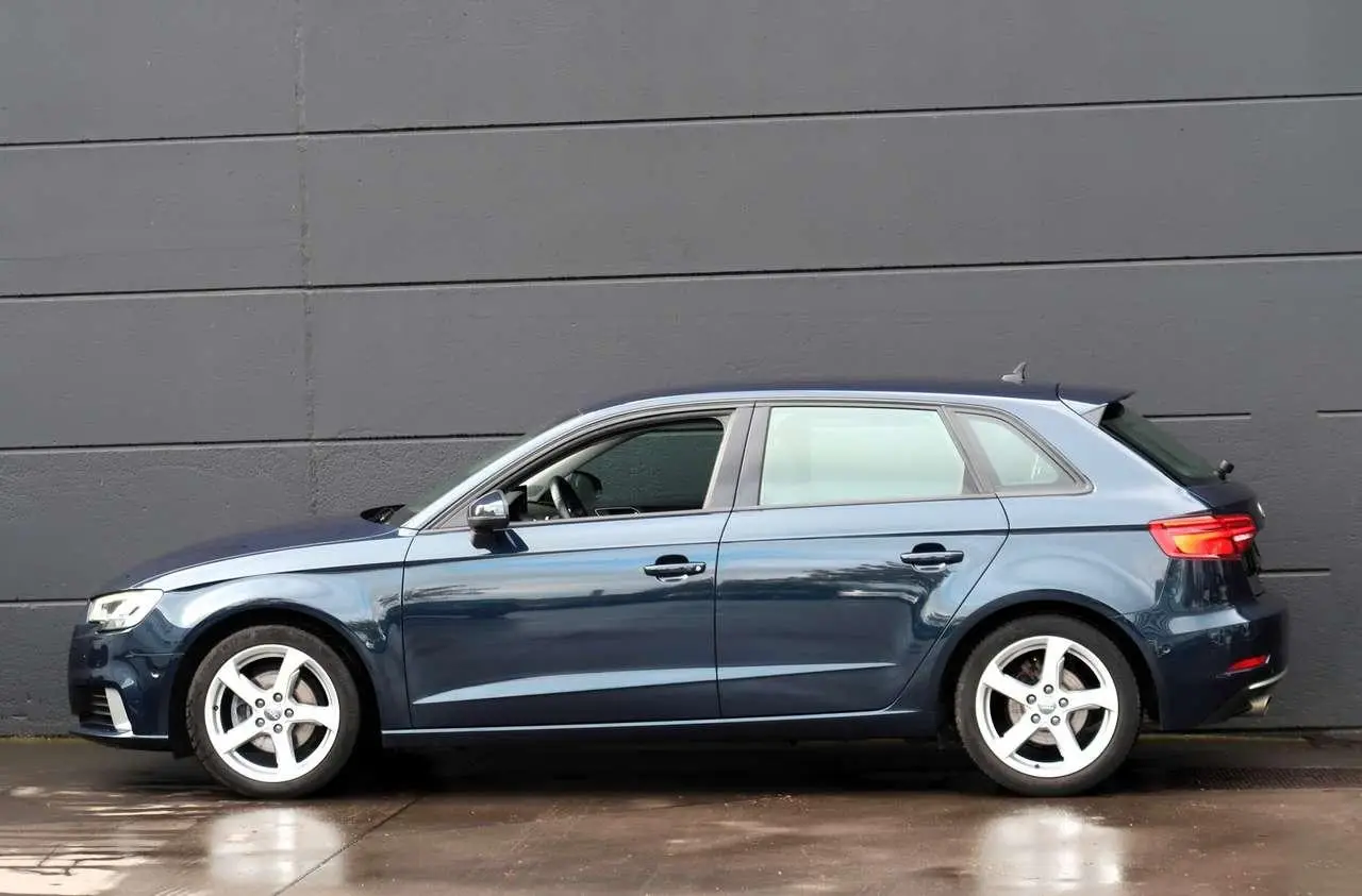 Photo 1 : Audi A3 2019 Petrol