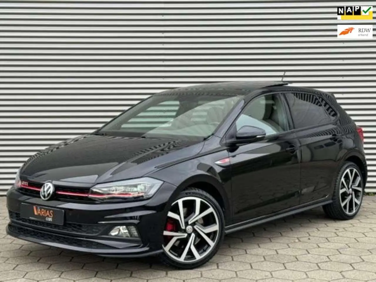 Photo 1 : Volkswagen Polo 2020 Petrol