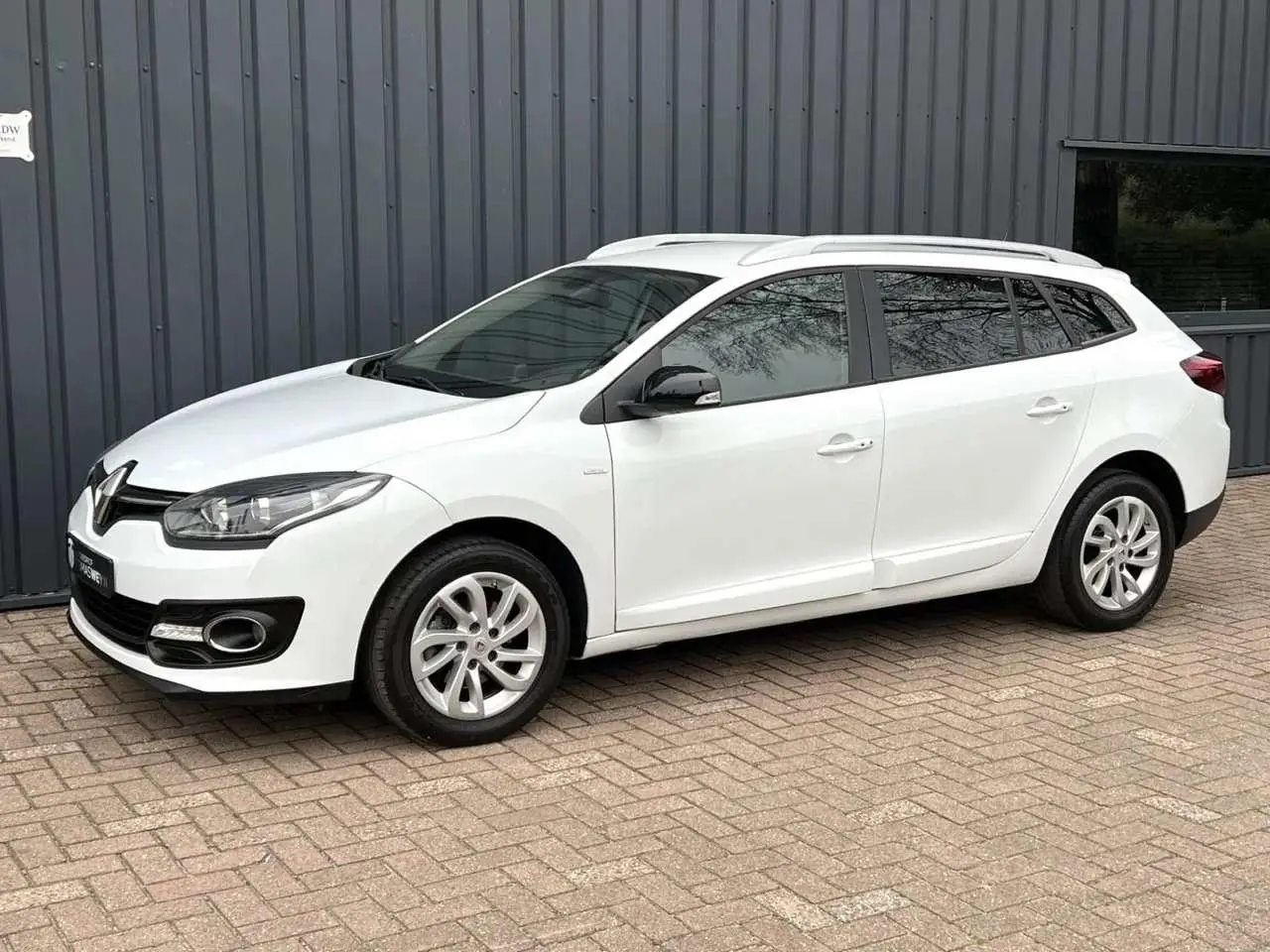 Photo 1 : Renault Megane 2015 Essence