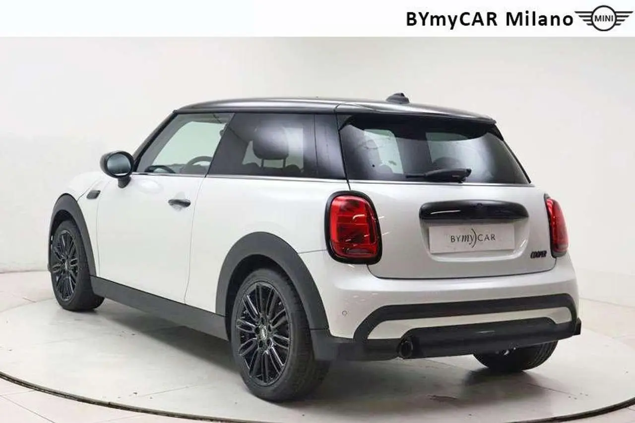 Photo 1 : Mini Cooper 2024 Essence