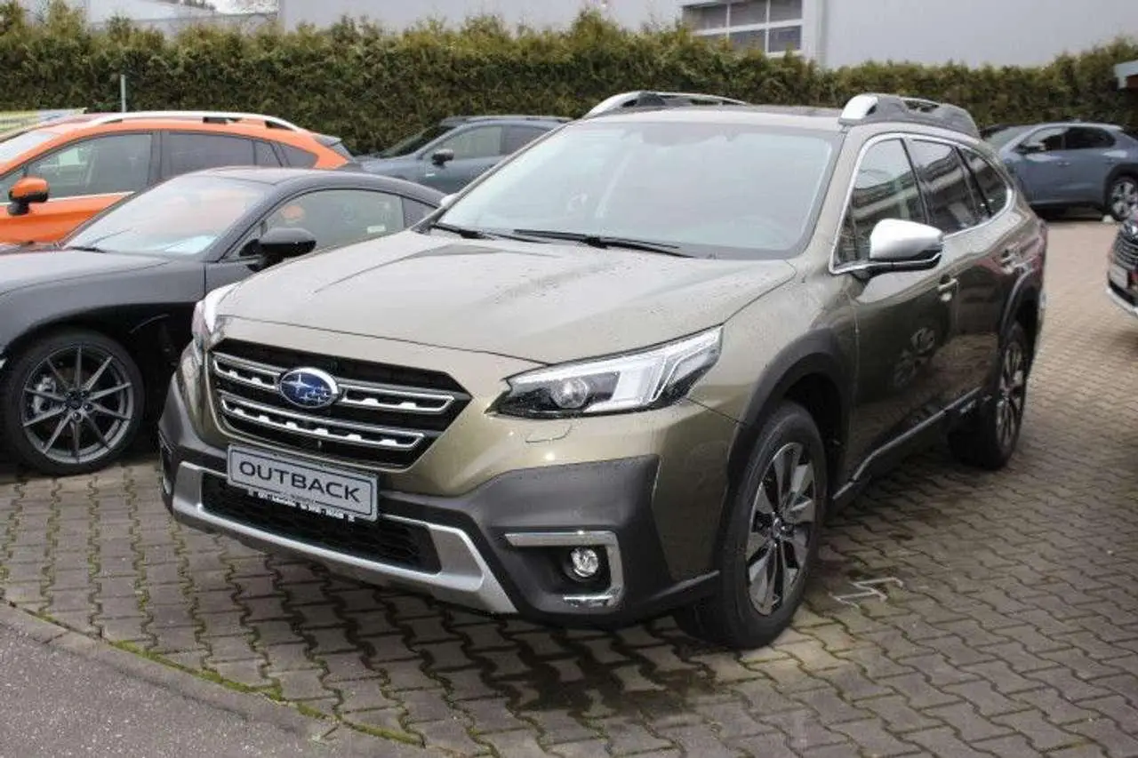 Photo 1 : Subaru Outback 2024 Petrol