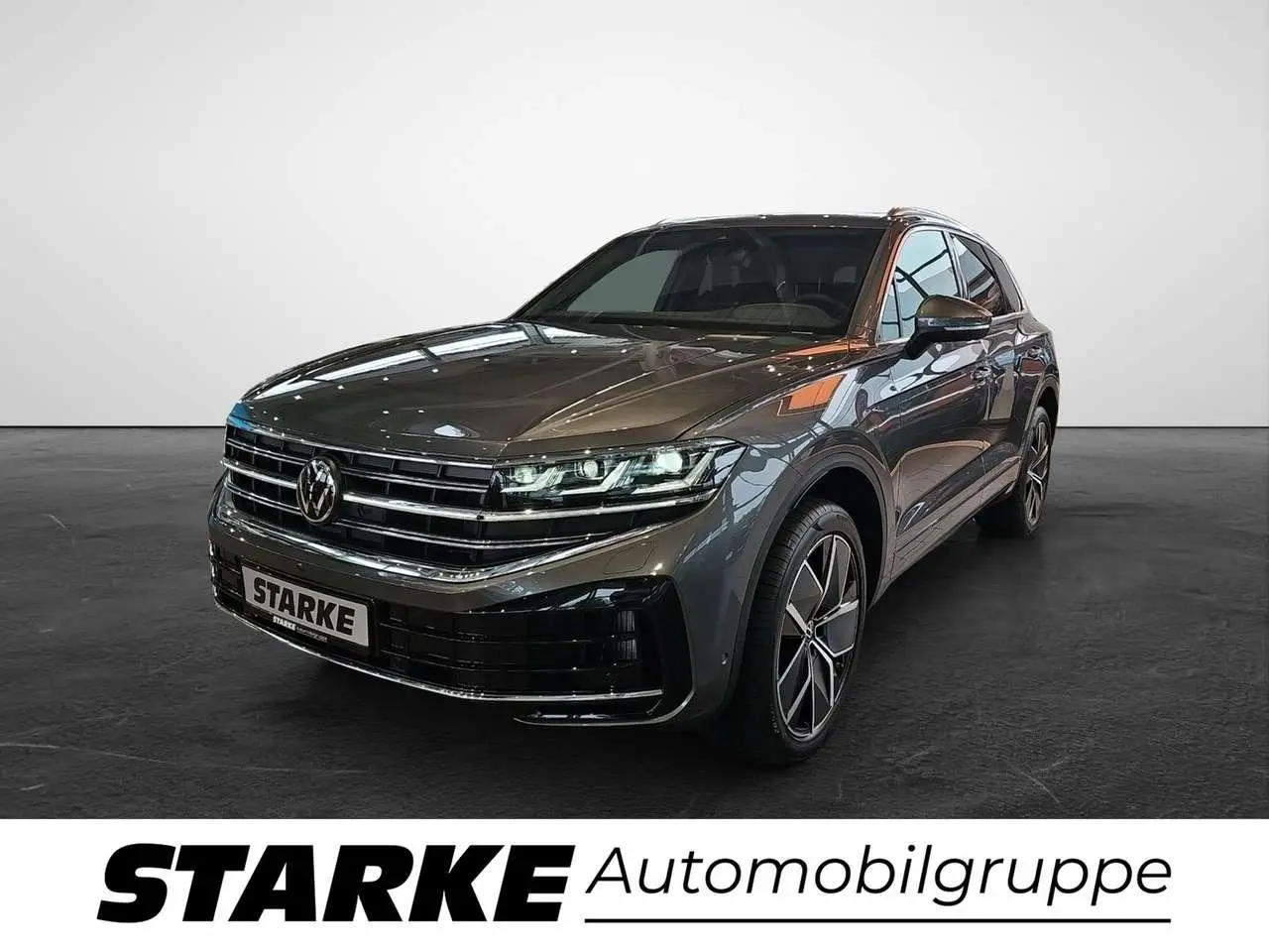 Photo 1 : Volkswagen Touareg 2024 Hybride