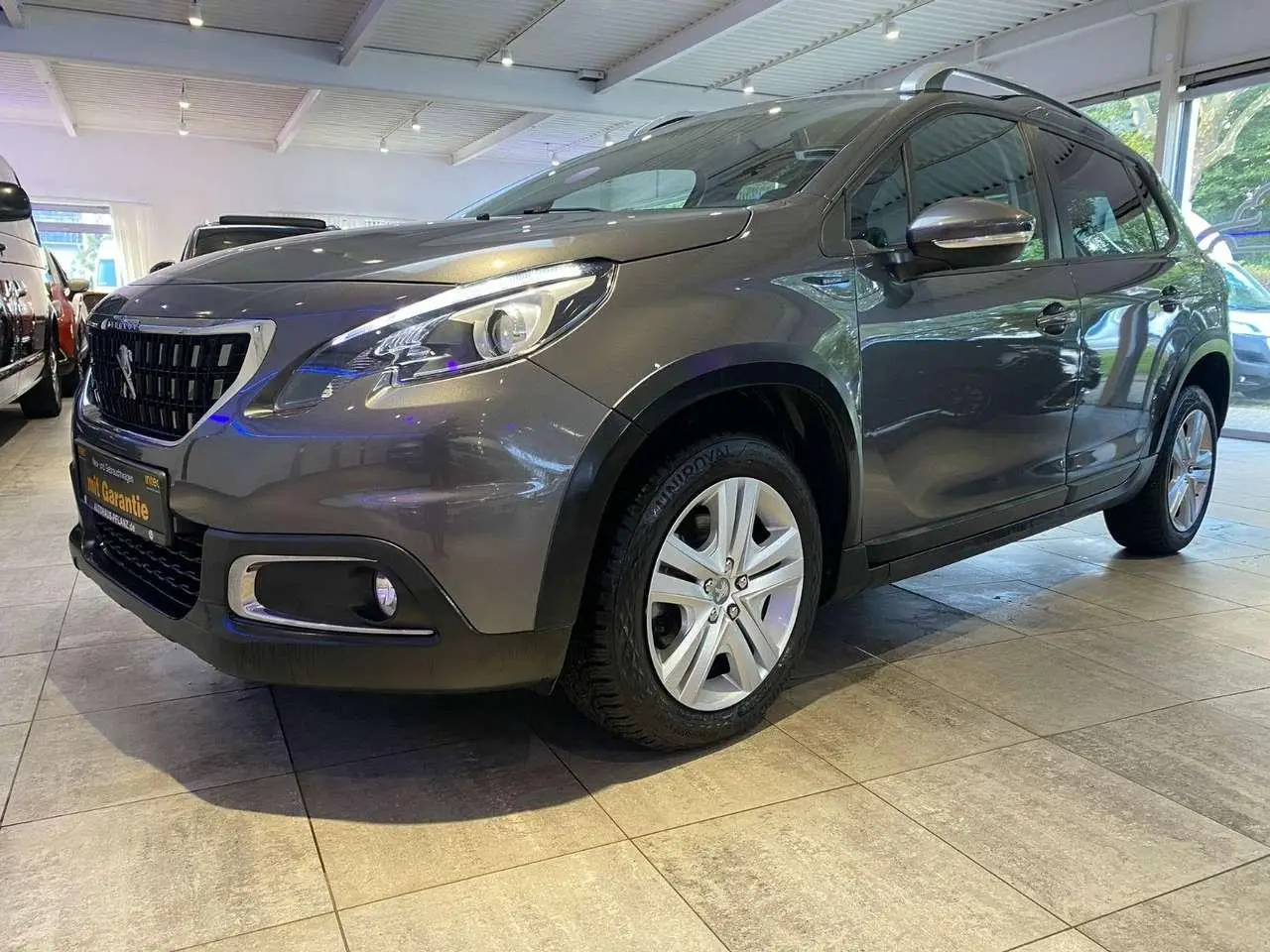 Photo 1 : Peugeot 2008 2019 Petrol