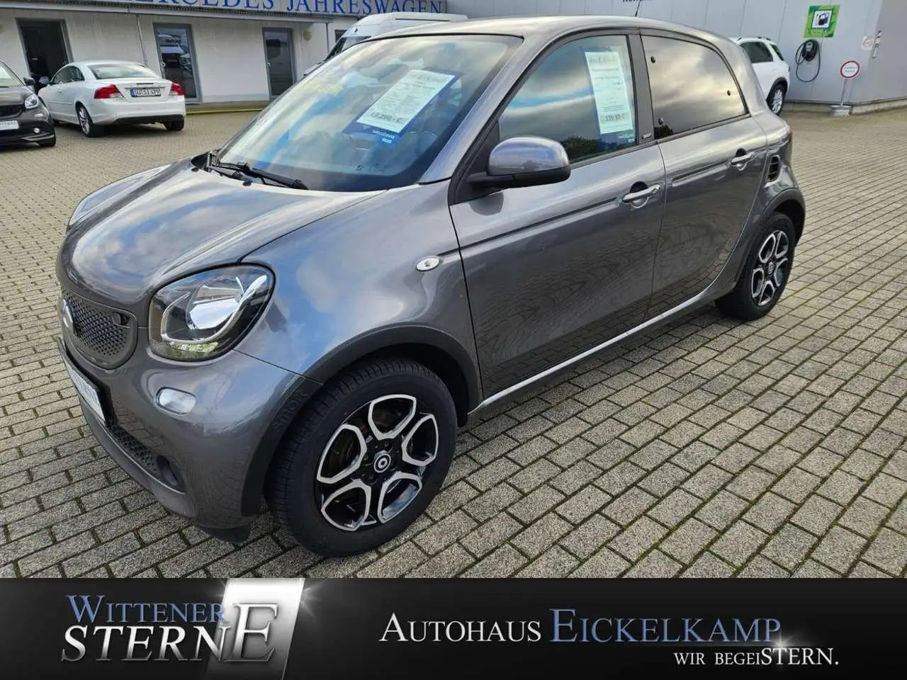 Photo 1 : Smart Forfour 2019 Petrol