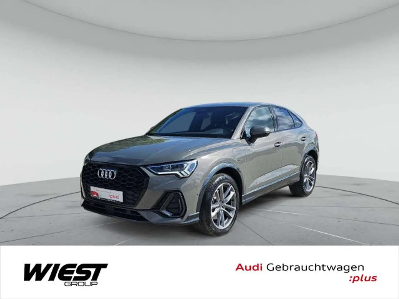 Photo 1 : Audi Q3 2023 Hybride