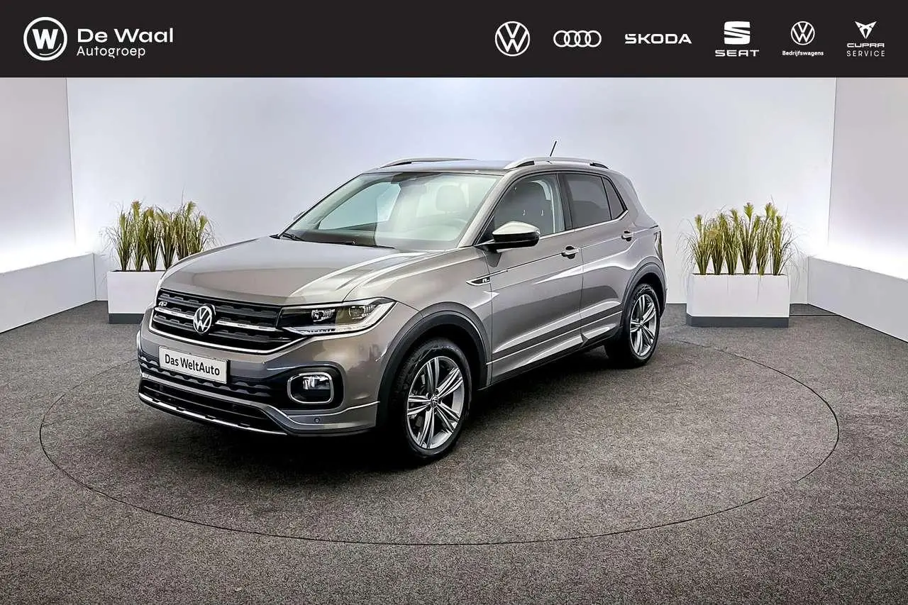 Photo 1 : Volkswagen T-cross 2021 Essence