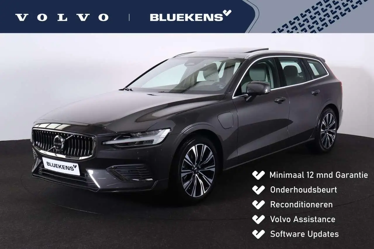 Photo 1 : Volvo V60 2023 Hybrid